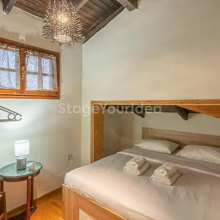 Hillock: Traditional Luxury With Garden For Gatherings Villa Thessaloniki