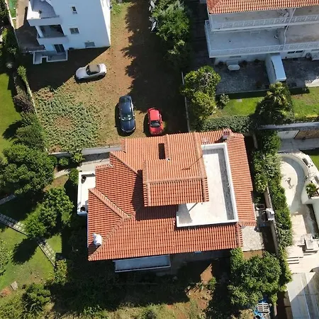 τraditional Fully Detached On A Luxurious Hillock Of With Its Own Garden Also For Family & Wedding Gatherings For 10 To 25 People Only 15 Minutes From Airport 빌라 테살로니키