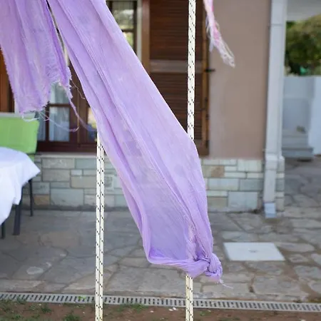 τraditional Fully Detached On A Luxurious Hillock Of With Its Own Garden Also For Family & Wedding Gatherings For 10 To 25 People Only 15 Minutes From Airport Villa Szaloniki