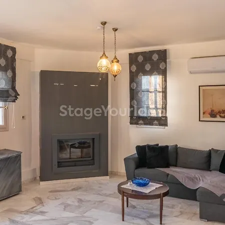 τraditional Fully Detached On A Luxurious Hillock Of With Its Own Garden Also For Family & Wedding Gatherings For 10 To 25 People Only 15 Minutes From Airport * סלוניקי