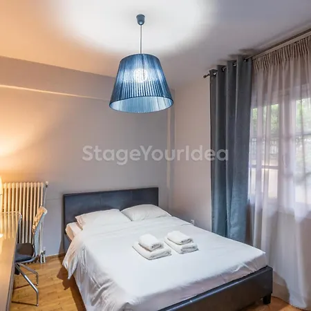 τraditional Fully Detached On A Luxurious Hillock Of With Its Own Garden Also For Family & Wedding Gatherings For 10 To 25 People Only 15 Minutes From Airport *