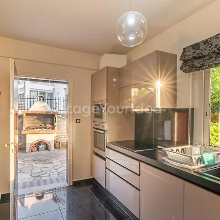 τraditional Fully Detached On A Luxurious Hillock Of With Its Own Garden Also For Family & Wedding Gatherings For 10 To 25 People Only 15 Minutes From Airport וילה סלוניקי