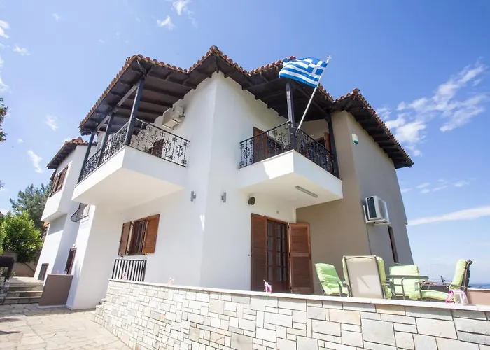 τraditional Fully Detached On A Luxurious Hillock Of With Its Own Garden Also For Family & Wedding Gatherings For 10 To 25 People Only 15 Minutes From Airport Vilă *
