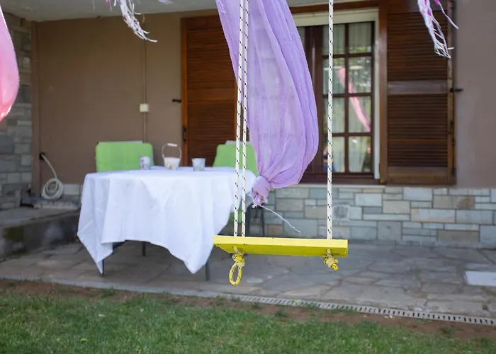 τraditional Fully Detached On A Luxurious Hillock Of With Its Own Garden Also For Family & Wedding Gatherings For 10 To 25 People Only 15 Minutes From Airport Vilă *